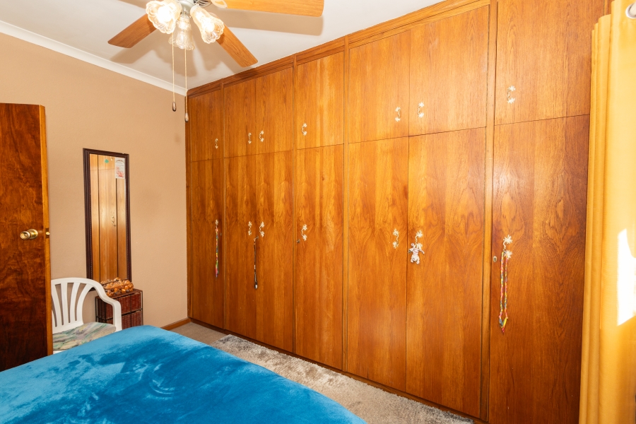 5 Bedroom Property for Sale in Churchill Estate Western Cape